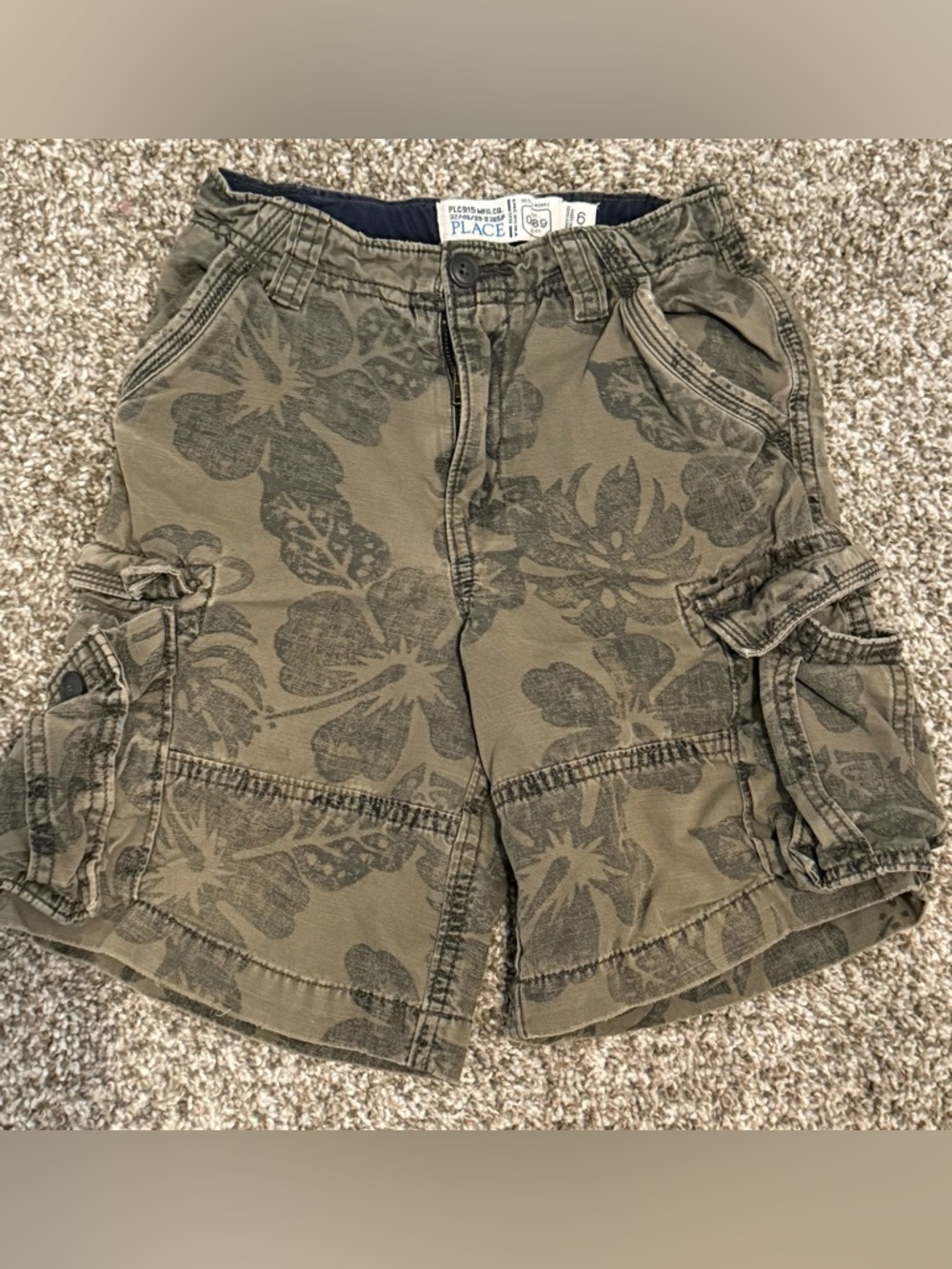 Boys Children’s Place Hawaiian Hibiscus Print Cargo Shorts ~ Size 6